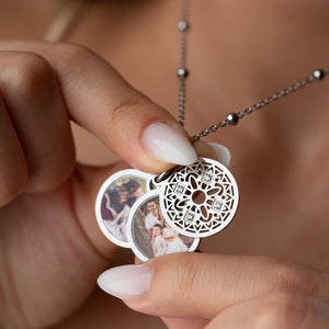 Custom Locket Necklace with Photo, Personalized Photo Pendant, Engravable Memorial Jewelry, Mothers Day Gift for Her