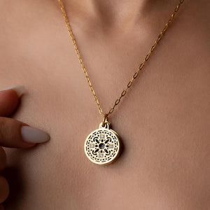 Custom Locket Necklace with Photo, Personalized Photo Pendant, Engravable Memorial Jewelry, Mothers Day Gift for Her