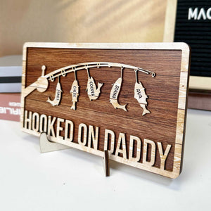 Personalized "Hooked On Papa" Wooden Plaque – 2-Layer Gift For Daddy