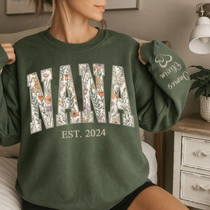 Custom Floral GIGI Sweatshirt – Personalized Grandma Est Year & Grandkids Names