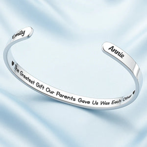 The Love Between Sisters - Personalized Bangle Bracelet Cuff For Sister, Bestie, Best Friend