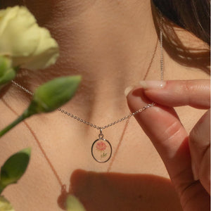Personalized Birth Flower Family Bouquet Necklace
