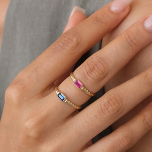 Personalized Birthstone Ring Gifts for Mom