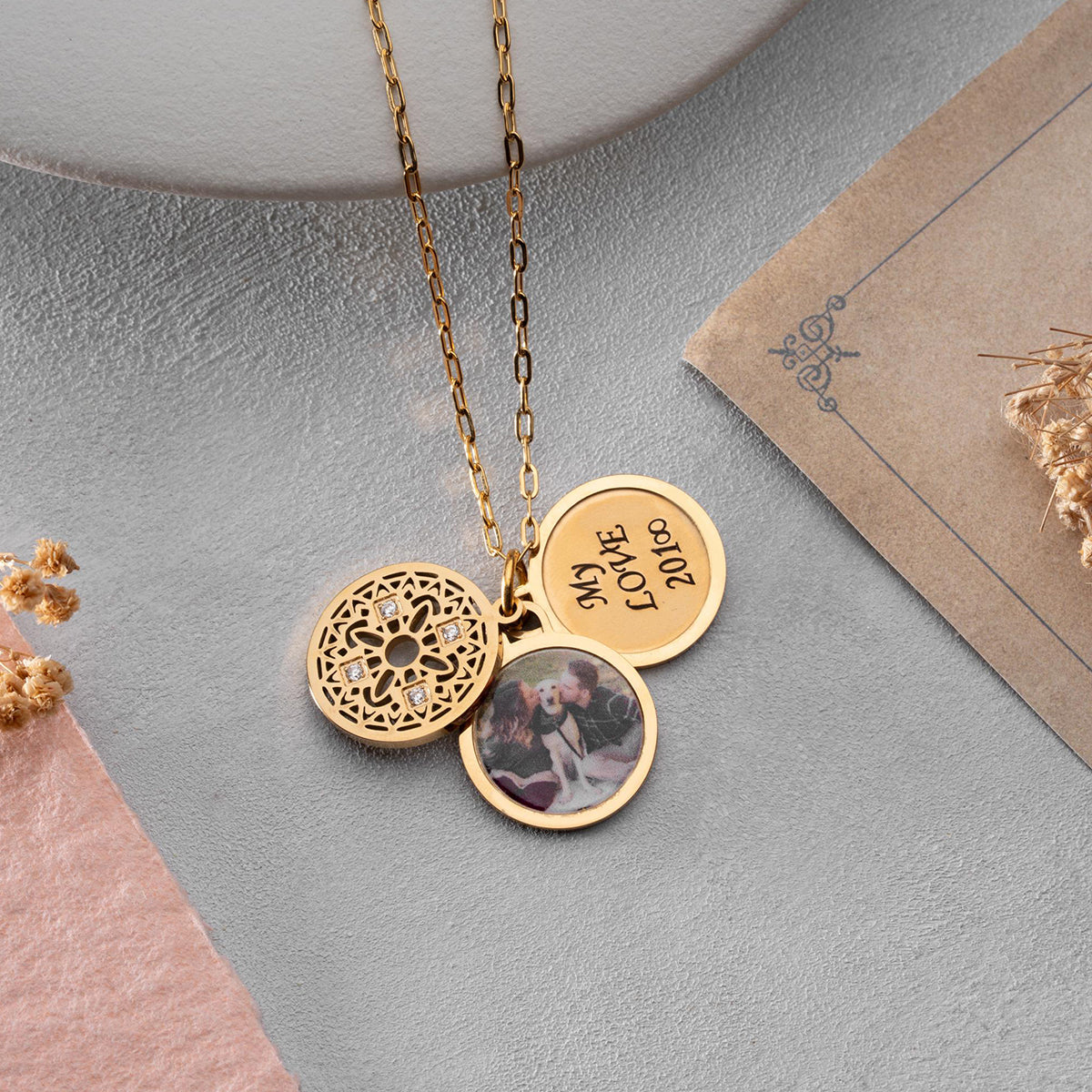 Custom Locket Necklace with Photo, Personalized Photo Pendant, Engravable Memorial Jewelry, Mothers Day Gift for Her