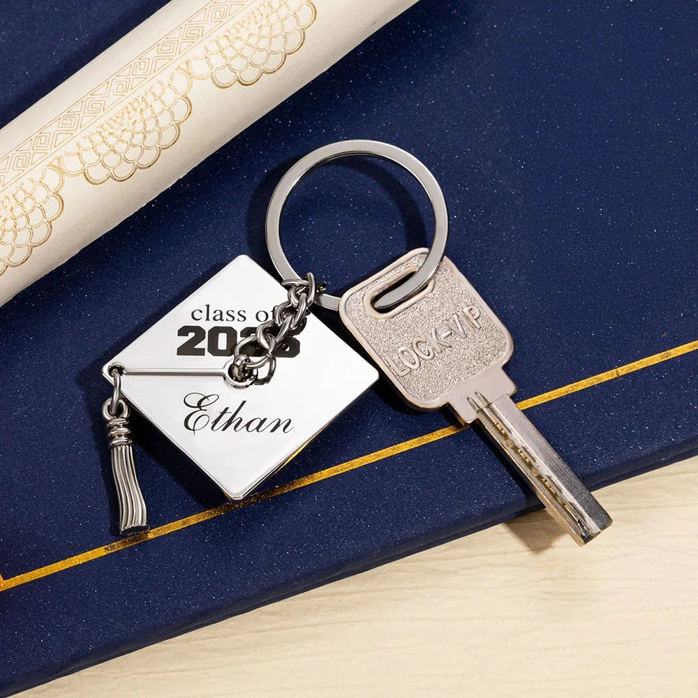 Class of 2025 Personalized Name Bachelor Cap Keychain, Bag Accessory