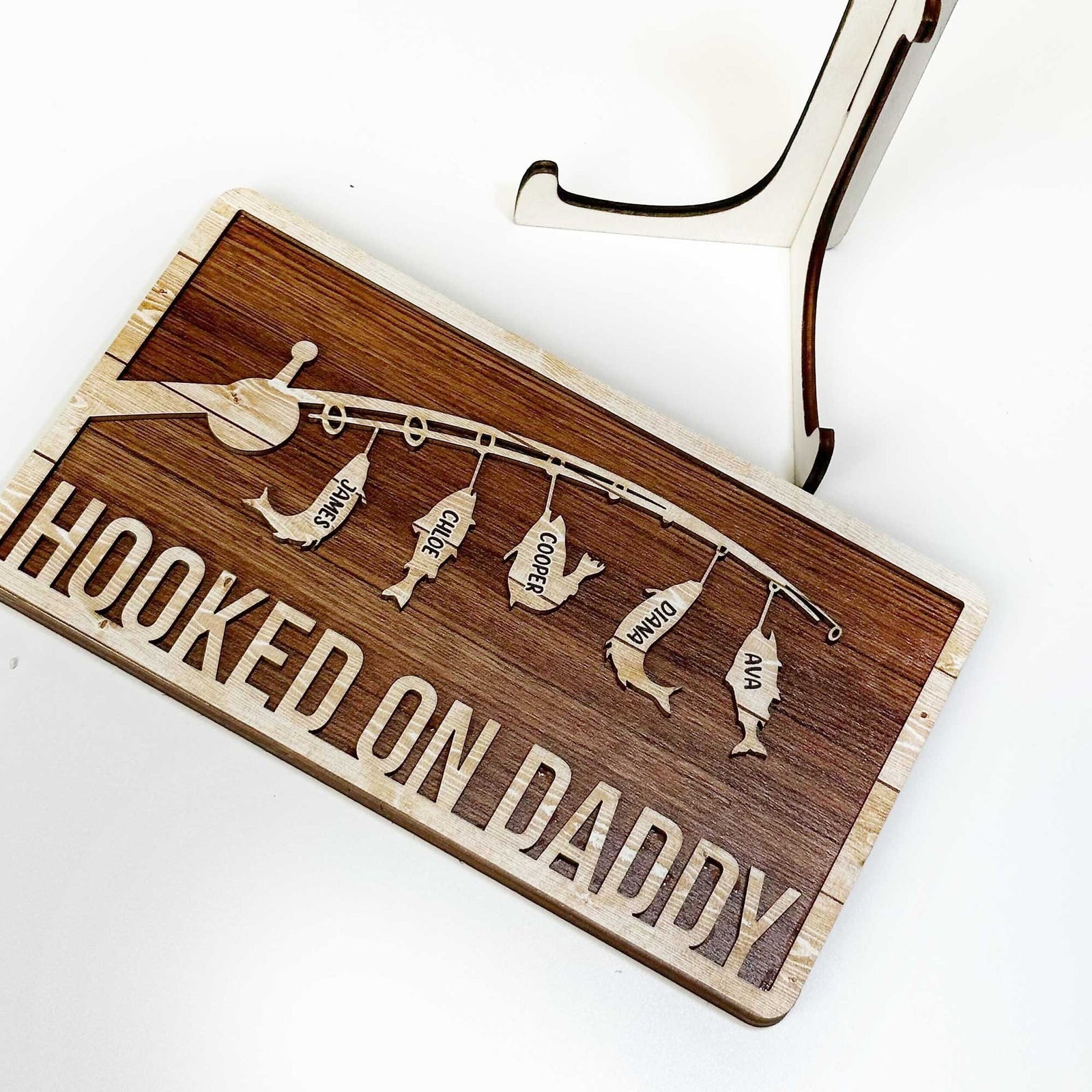 Personalized "Hooked On Papa" Wooden Plaque – 2-Layer Gift For Daddy