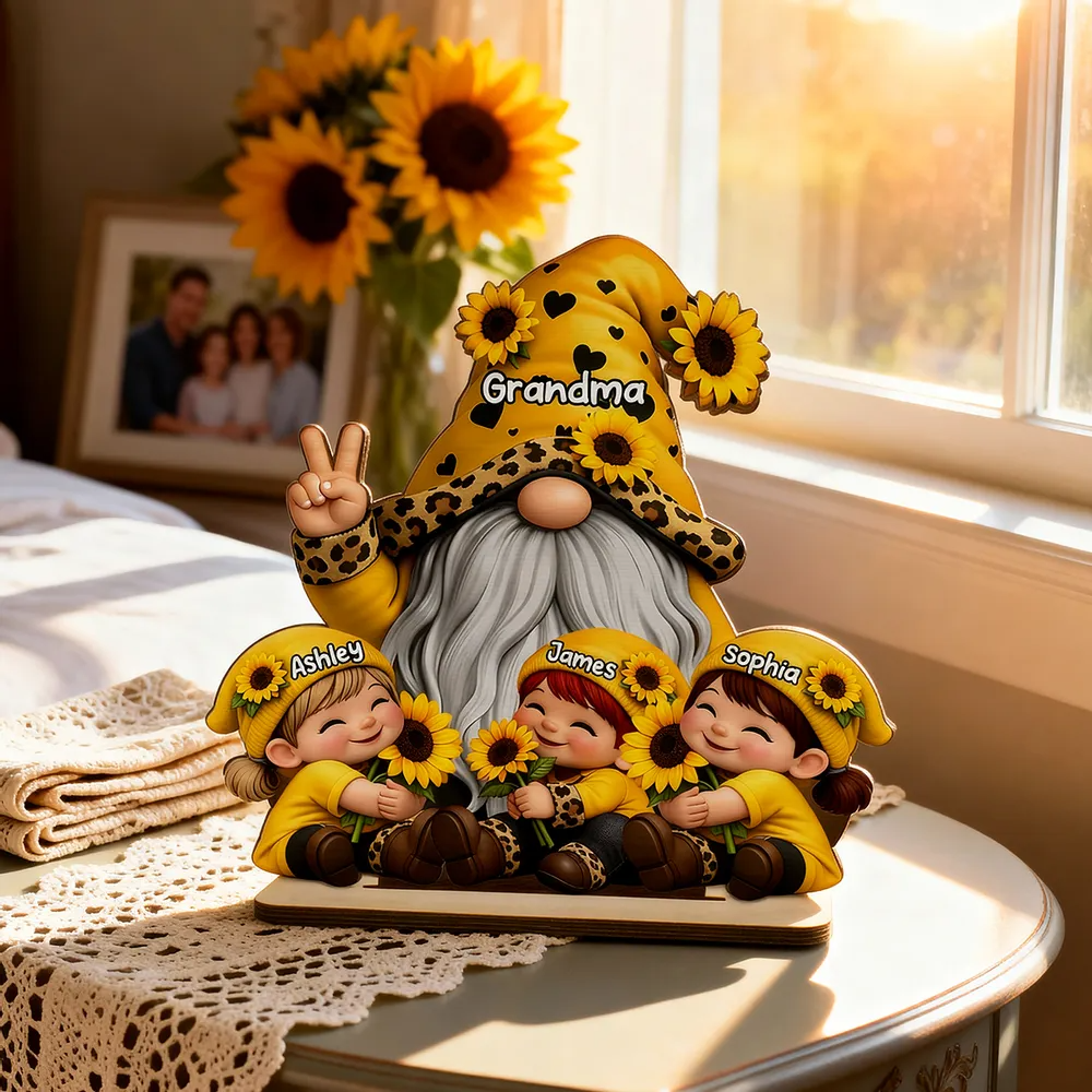 Grandma & Grandkids Sunflower - Personalized Wooden Plaque - Sentimental Gift for Grandma