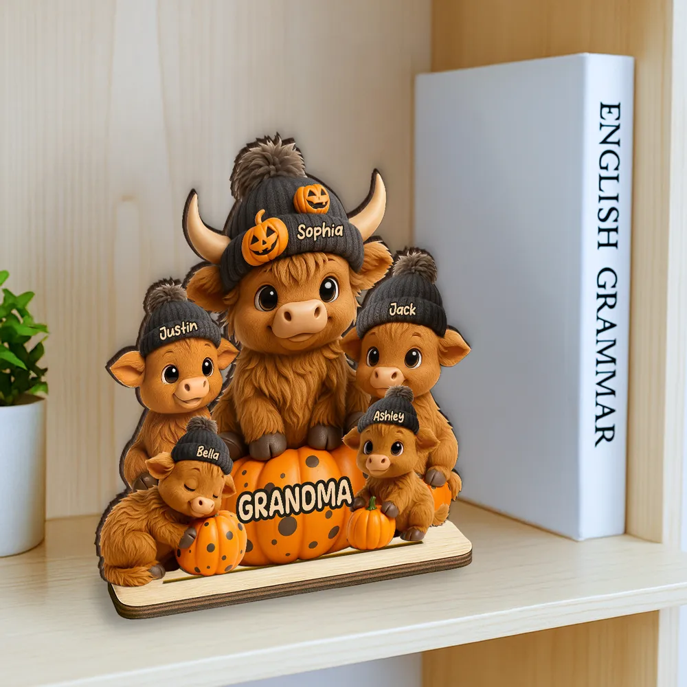 Mama Cow Personalized Wooden Plaque, Cozy Fall Vibe Halloween Decor for Mom, Grandma