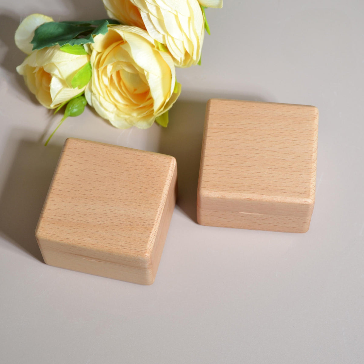 Custom Wooden Pet fur Keepsake Personalized Wooden Pet Ashes Box Pet Loss Gifts