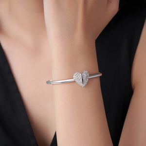 Personalized Heart Shape Zircon Angel Wing Photo Locket Bracelet Anniversary Birthday Memorial Gift for Wife Mother Grandma