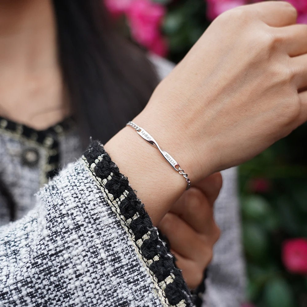 Personalized Couple Infinity Shape Stainless Bracelet