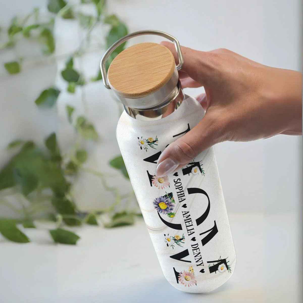 Personalized Mom Bottle Gifts, Mothers Day Gift, Mom Bottle with Kids Name